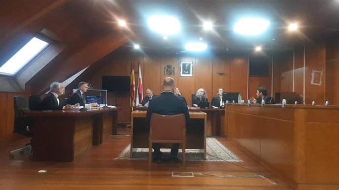 Acusado de violencia y agresión a su hija, en el juicio contra él en la Audiencia Provincial de Cantabria