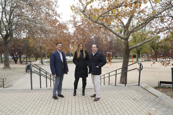 El delegado de Urbanismo, Medio Ambiente y Movilidad del Ayuntamiento de Madrid, Borja Carabante, en el parque Olof Palme