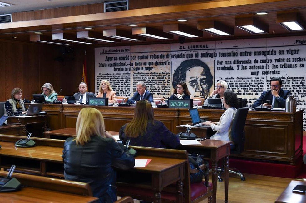 Archivo - Reunión de la Comisión Mixta de control de RTVE en la pasada legislatura