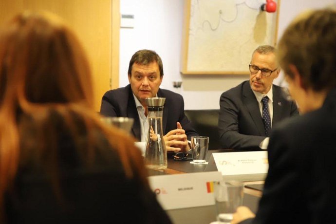 El presidente del CSD, Víctor Francos recibe a Pierre-Yves Jeholet, presidente de la Federación Valonia-Bruselas y quien liderará en el primer semestre de 2024 la materia deportiva en el Consejo de la Unión Europea coincidiendo con la Presidencia belga.