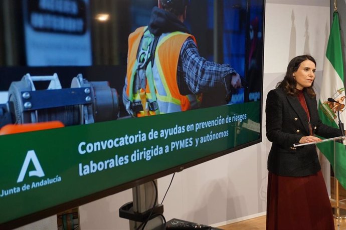 Gálvez, durante la presentación de la resolución de la convocatoria de ayudas para realización de proyectos e inversiones en materia de prevención de riesgos laborales.