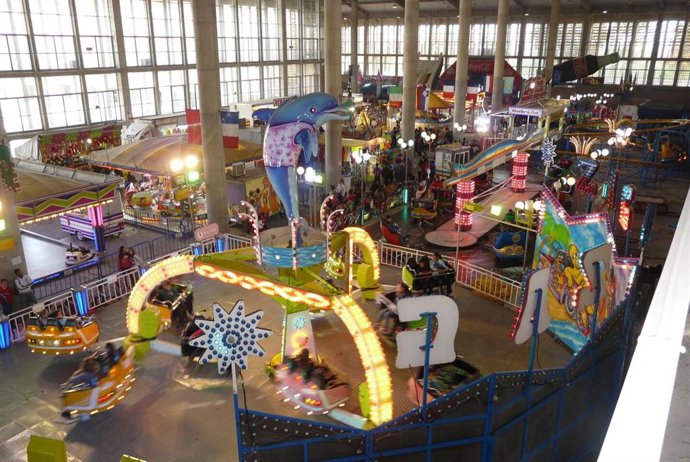 Zona de atracciones en Juvelandia. ARCHIVO.