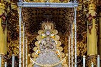 La Hermandad Matriz espera que la Virgen del Rocío vuelva a presidir el altar del santuario "antes de Nochebuena"