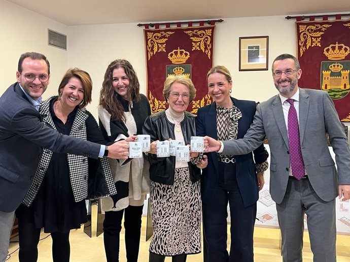 Firma del convenio entre Diputación y Asansull.