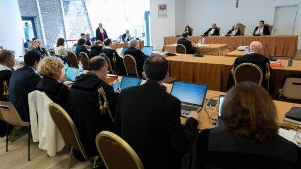 Juicio en el Vaticano.