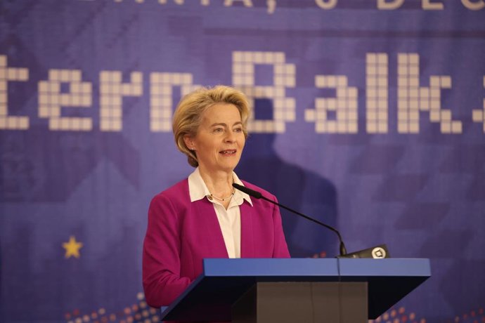 Archivo - La presidenta de la Comisión Europea, Ursula von der Leyen, durante la última cumbre de la Unión Europea con los países de los Balcanes
