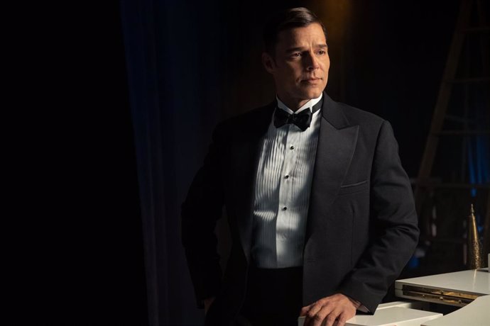 Fecha de estreno de Palm Royale, la nueva comedia de Apple TV+ con Ricky Martin
