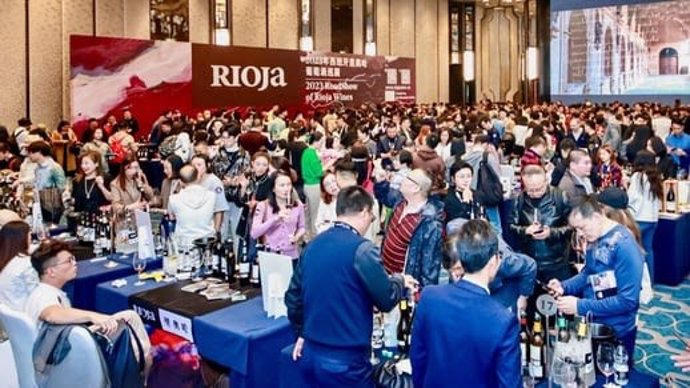 Con más de 1.400 asistentes, la DOCa Rioja culmina con éxito de participación los grandes salones itinerantes que el Consejo Regulador de la Denominación organizó la semana pasada en Xian, Wenzhou y Guangzhou, en China