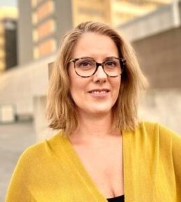 Norak Cruz, nueva diputada del PSOE en sustitución de Eugenia Gómez de Diego