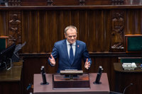 Tusk logra el respaldo de la Cámara Baja polaca y es investido primer ministro