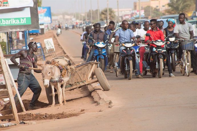 Archivo - Población de Uagadugú, capital de Burkina Faso