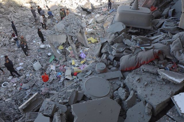 Destrucción causada por los bomardeos israelíes en la Franja de Gaza