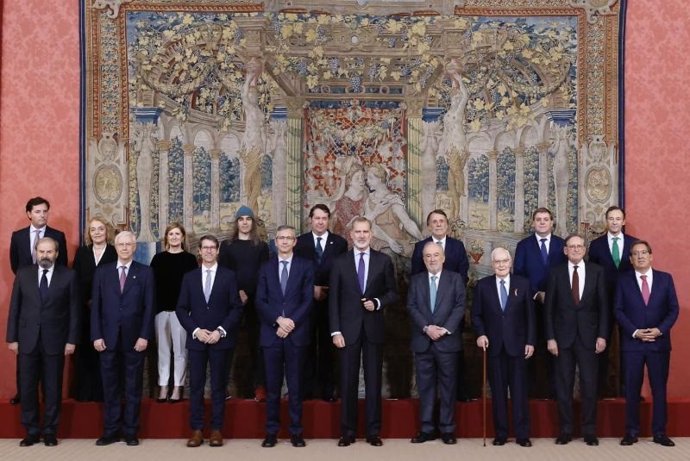 El presidente del Gobierno riojano, Gonzalo Capellán participa en la reunión anual del Patronato de la Fundación pro-RAE, presidida por Su Majestad el Rey