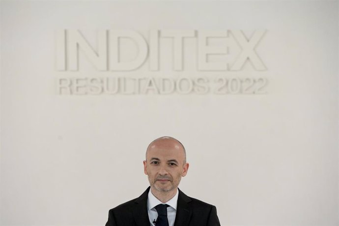 Archivo - Arquivo - O conselleiro delegado de Inditex, Óscar García Maceiras, durante a presentación dos resultados do Grupo correspondentes ao Exercicio de 2022, en Arteixo, A Coruña, Galicia (España).