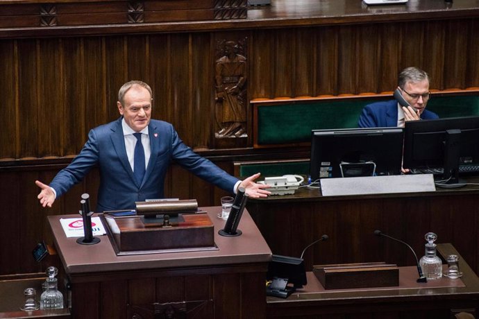 Donald Tusk, primer ministro de Polonia, habla ante el Parlamento