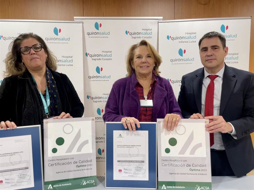 Los equipos de Sagrado Corazón e Infanta Luisa han recogido de manos del director de la ACSA, José Ignacio del Río Maza de Lizana, los distintivos que acreditan el nivel 'Óptimo' de calidad.