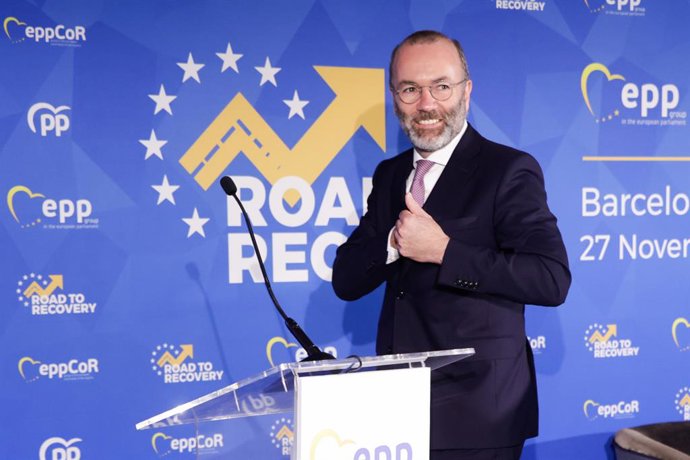 El líder del PPE en la Eurocámara, Manfred Weber, durante una conferencia del Partido Popular Europeo, en el Hotel Grand Marina, a 27 de noviembre de 2023, en Barcelona, Catalunya (España). El Partido Popular Europeo (PPE) celebra un acto en Barcelona c