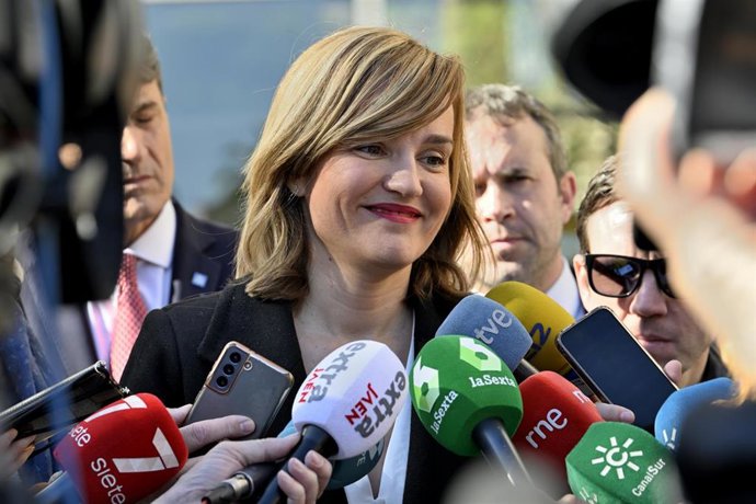 Archivo - La ministra de Educación y Formación Profesional, Pilar Alegría, en una imagen de archivo