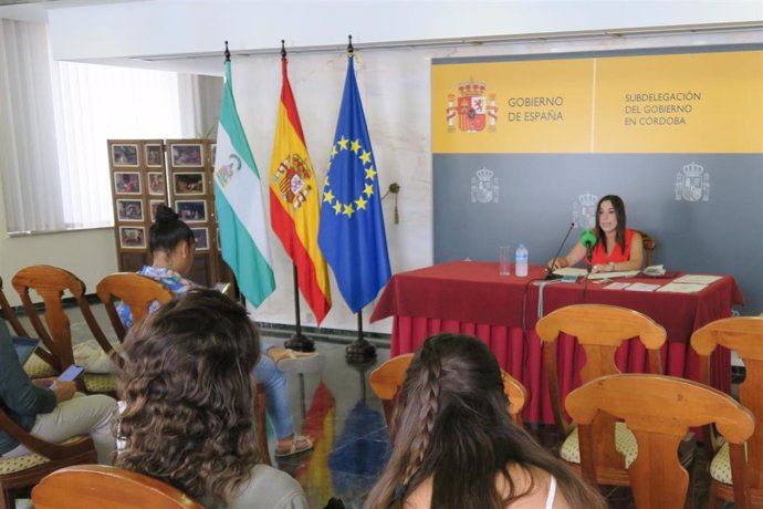 Archivo - La subdelegada del Gobierno accidental, Herminia López, en una rueda de prensa.