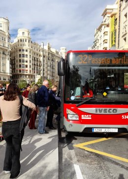 Autobús en el Ayuntamiento de Valncia