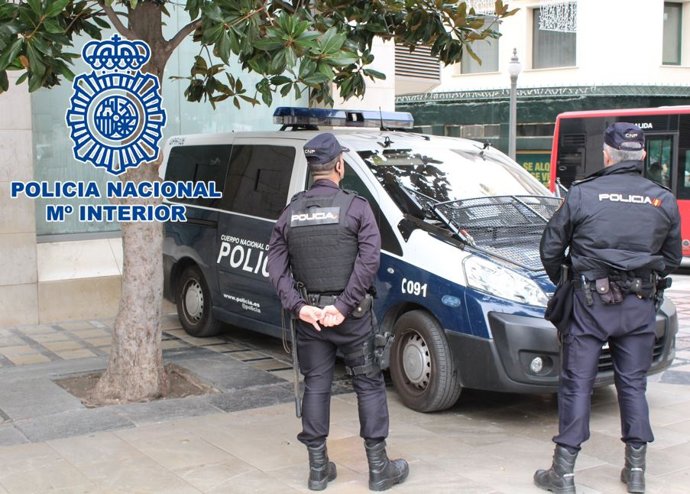 Agentes de la Policía Nacional.