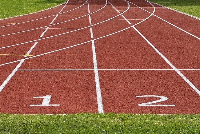 Archivo - Pista de atletismo.