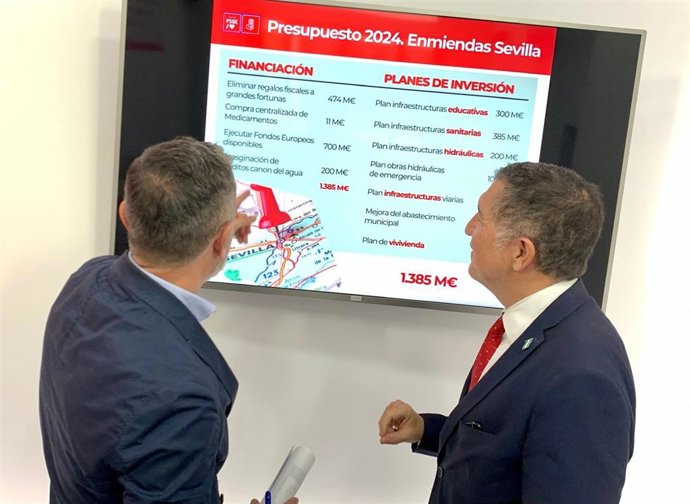 El secretario de organización del PSOE de Sevilla, Rafael Recio, y el secretario de Transformación Económica y Digital del PSOE de Andalucía y parlamentario por Sevilla, Gaspar Llanes.