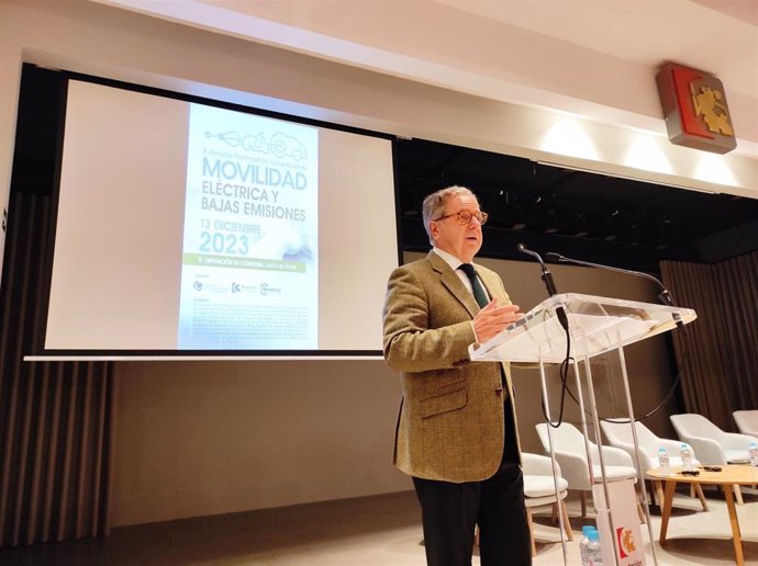 El presidente de la Diputación de Córdoba, Salvador Fuentes, en la inauguración de las jornada.