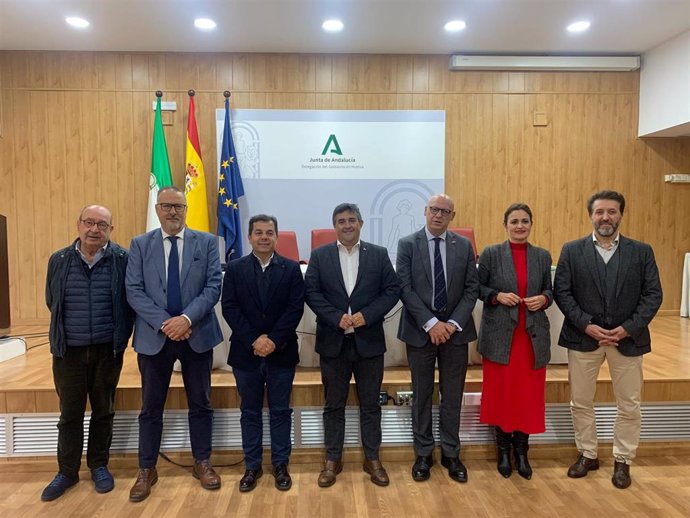 Presentación del programa de alojamiento para personas sin hogar en Huelva.