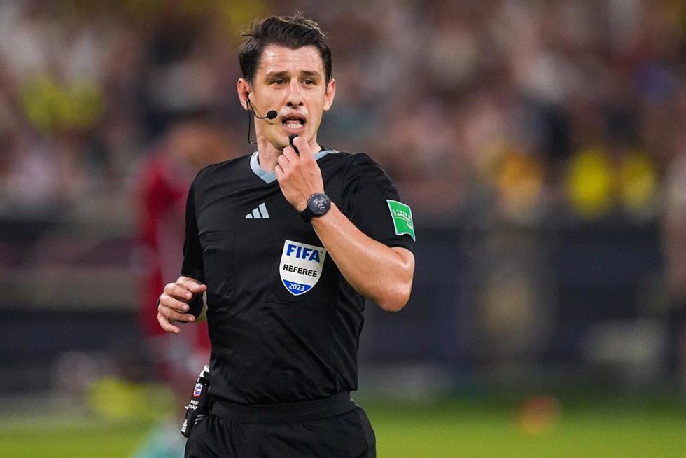 Archivo - La liga Turca volverá el 19 de diciembre tras una semana de suspensión por la agresión al árbitro Halil Umut Meler