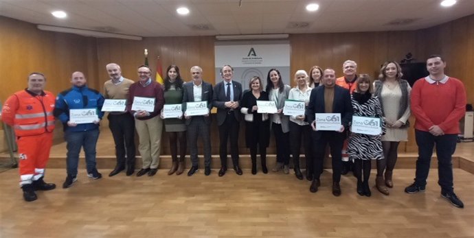 El 061 reconoce 25 nuevas zonas cardioaseguradas en la provincia granadina.