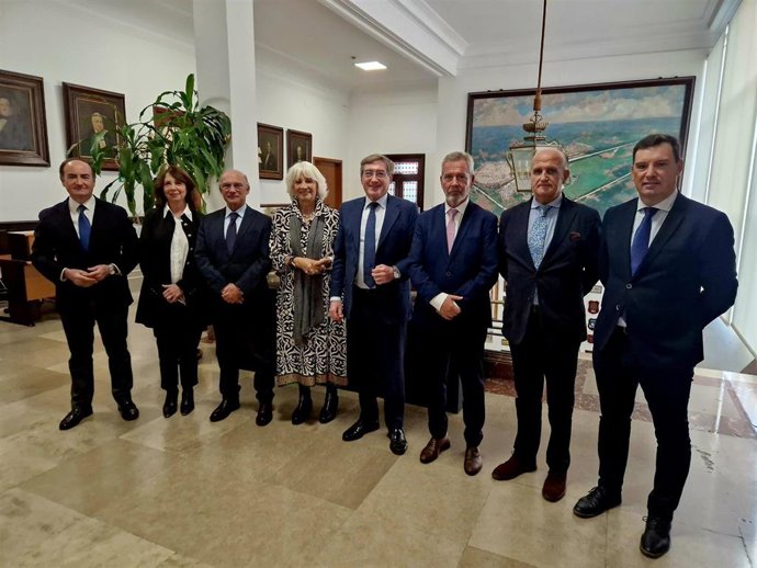 Reunión de la Junta Directiva y la Asamblea General de Suncrise Andalucía en el Puerto de Sevilla.