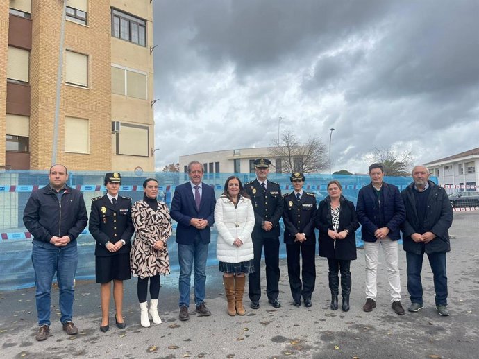 Visita al inicio de las obras de la nueva comisaría de la Policía Nacional.