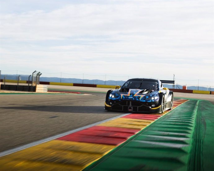 El piloto de Formula 1, Fernando Alonso, realiza un "Training Camp" privado en Motorland Aragón