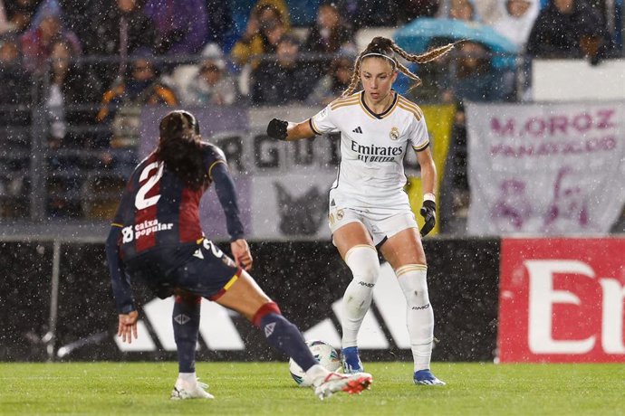 Archivo - Athenea del Castillo durante un partido del Real Madrid