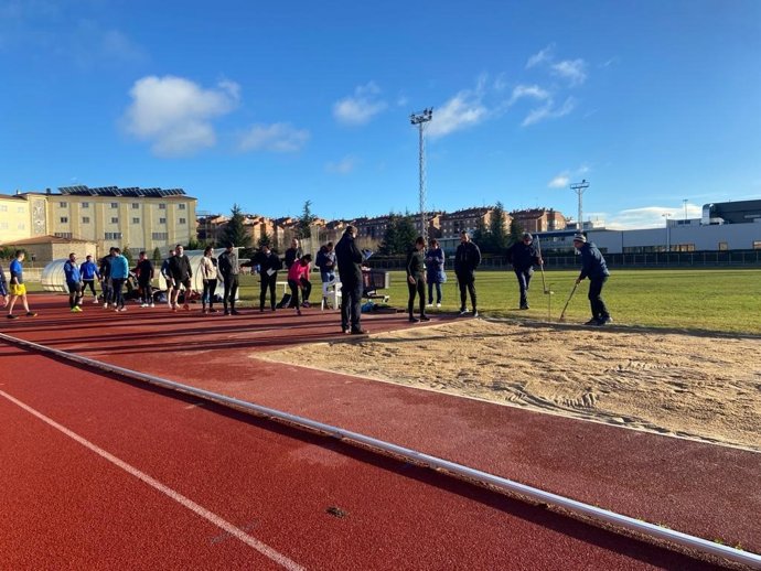 Pruebas físicas para la selección de seis policías locales de Ávila.