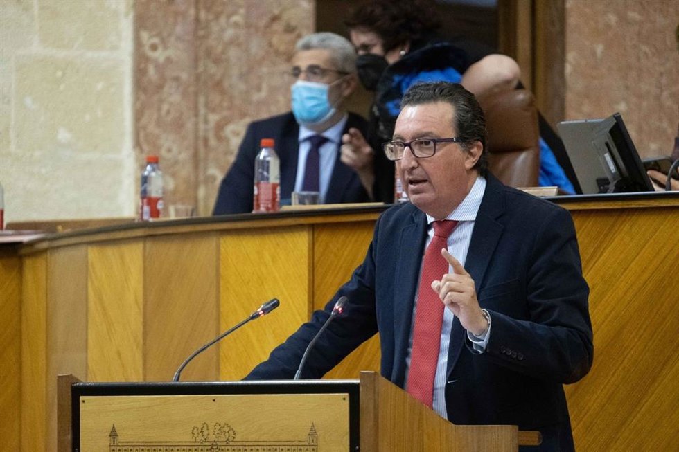 El presidente del PP de Huelva y parlamentario andaluz, Manuel Andrés González.