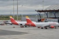 Los afectados por la huelga de handling de Iberia en Navidad no podrán pedir indemnización, pero sí vuelo alternativo