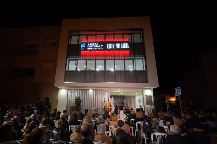 Nuevo centro cultural y educativo Alcalde Pepe Agüera de La Algaba.