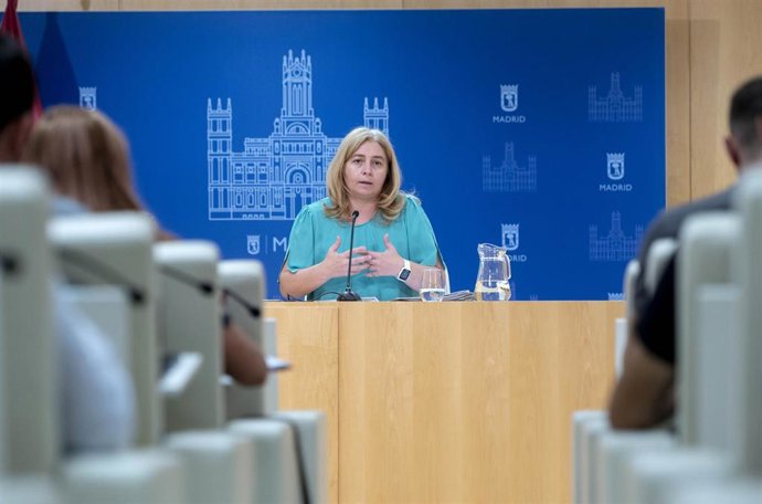 Archivo - La vicealcaldesa de Madrid, delegada de Seguridad y Emergencias y portavoz municipal, Inmaculada Sanz, interviene durante una rueda de prensa tras la reunión de la Junta de Gobierno de la ciudad