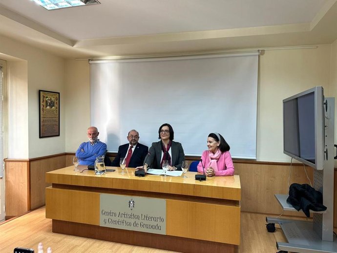 La Junta promueve el conocimiento del flamenco en los centros educativos de la provincia.