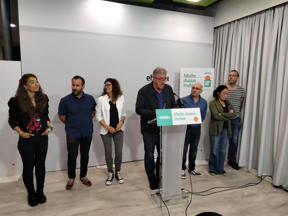 Archivo - Joseba Asiron en el centro.