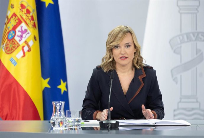 La ministra portavoz, Pilar Alegría, interviene durante una rueda de prensa en el Palacio de la Moncloa, a 28 de noviembre de 2023, en Madrid (España).