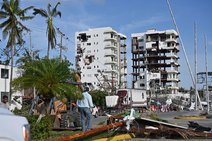 Archivo - An area hit by Hurricane Otis in Acapulco, state of Guerrero, Mexico.  