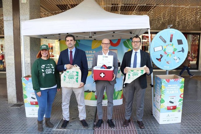 Nota De Prensa: Málaga Acoge La Cuarta Edición De La Campaña Dona Vida Al Planeta Para El Reciclaje De Aparatos Eléctricos Y Electrónicos