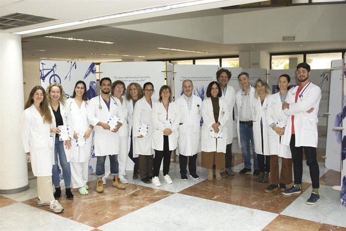 Exposición sobre enfermedades reumáticas en el Hospital Universitario Son Lltzer