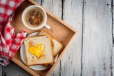Foto: Desayunar o cenar tarde aumenta el riesgo de enfermedad cardiovascular