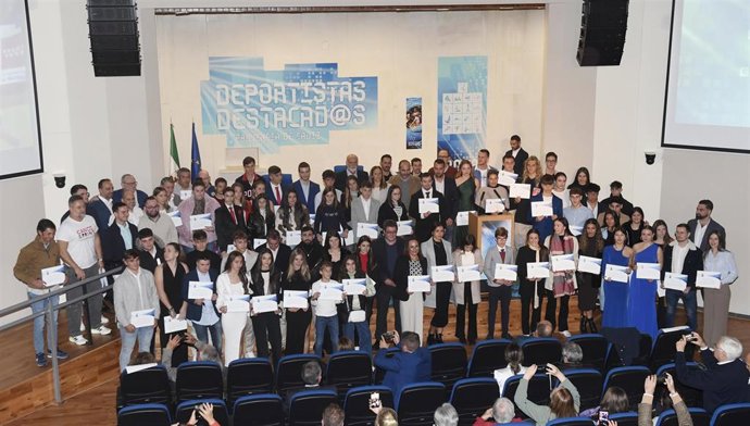 Diputación premia a 79 deportistas de 18 municipios de la provincia de Cádiz