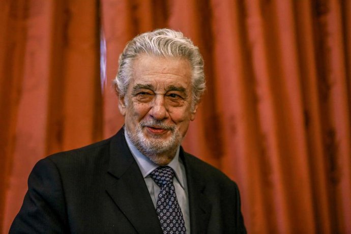 Archivo - El tenor Plácido Domingo, durante el acto por el que ha recibido el título de Embajador Honorario del Patrimonio Mundial de España