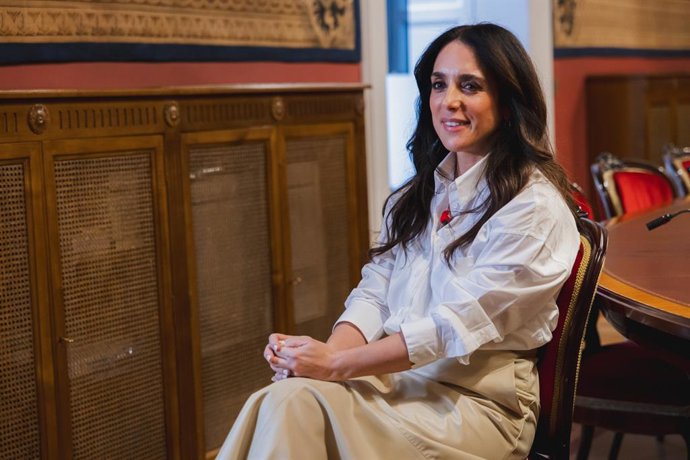 La portavoz de Vox en el Senado, Paloma Gómez, en una entrevista con Europa Press en la Cámara Alta.